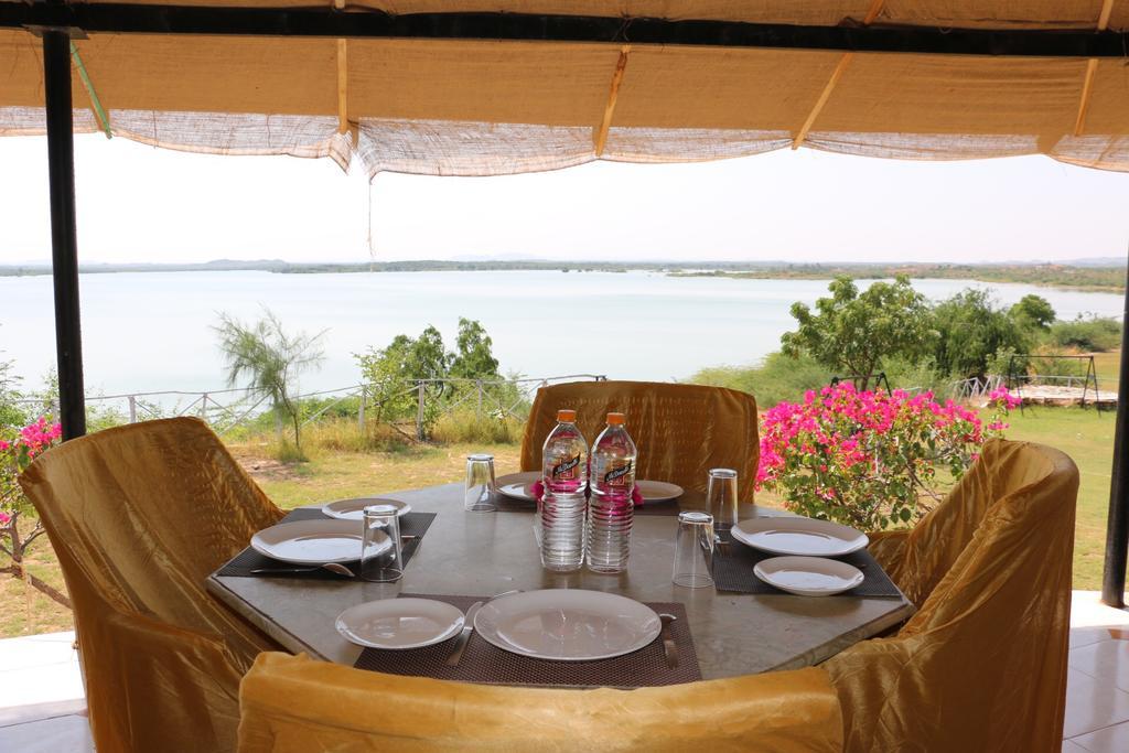 Kutch Safari Lodge Bhuj Eksteriør bilde